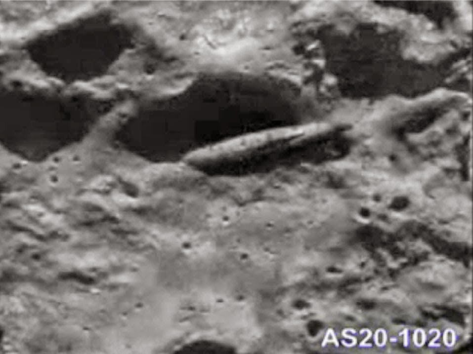 NASA official photographs aliens on the moon