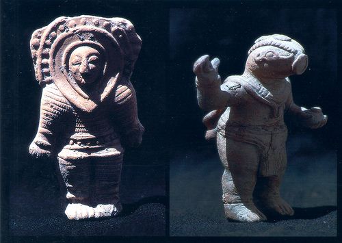 Statues and artifacts ancient aliens