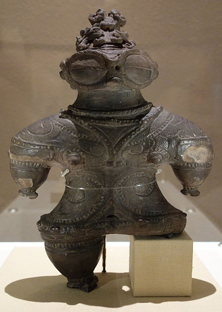 Dogu statues of Japan ancient aliens
