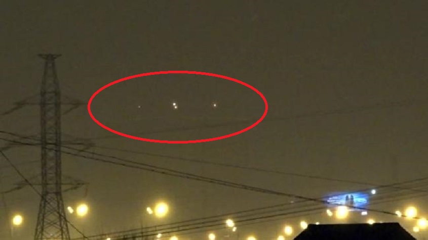 Russian UFO Incident 4 UFOs Appeared In The Moscow Sky